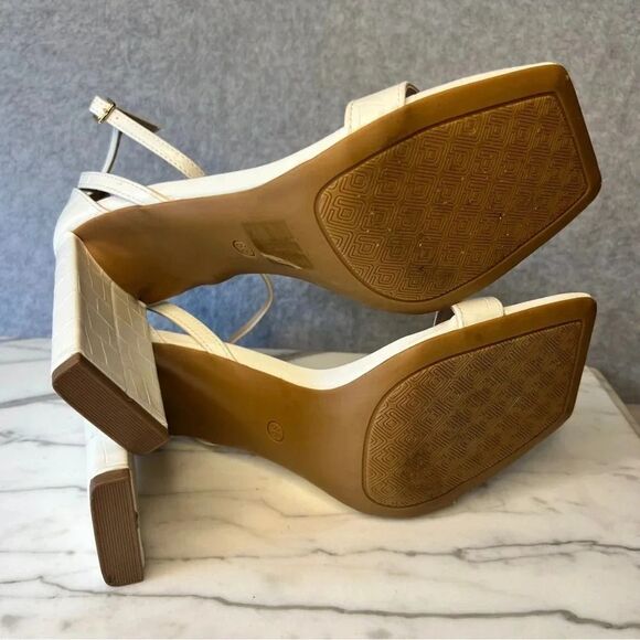 Dream Pairs Women’s Heels Open Toe Chunky Heel White size 8.5 - Picture 6 of 7